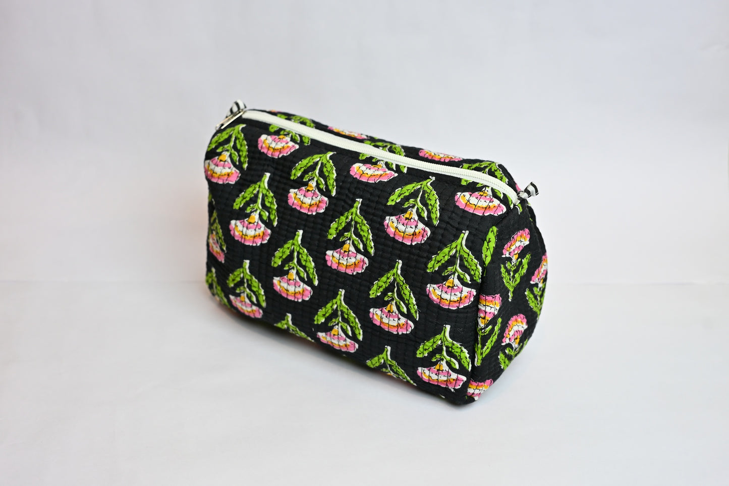 quilted multipurpose pouch (set of 3)