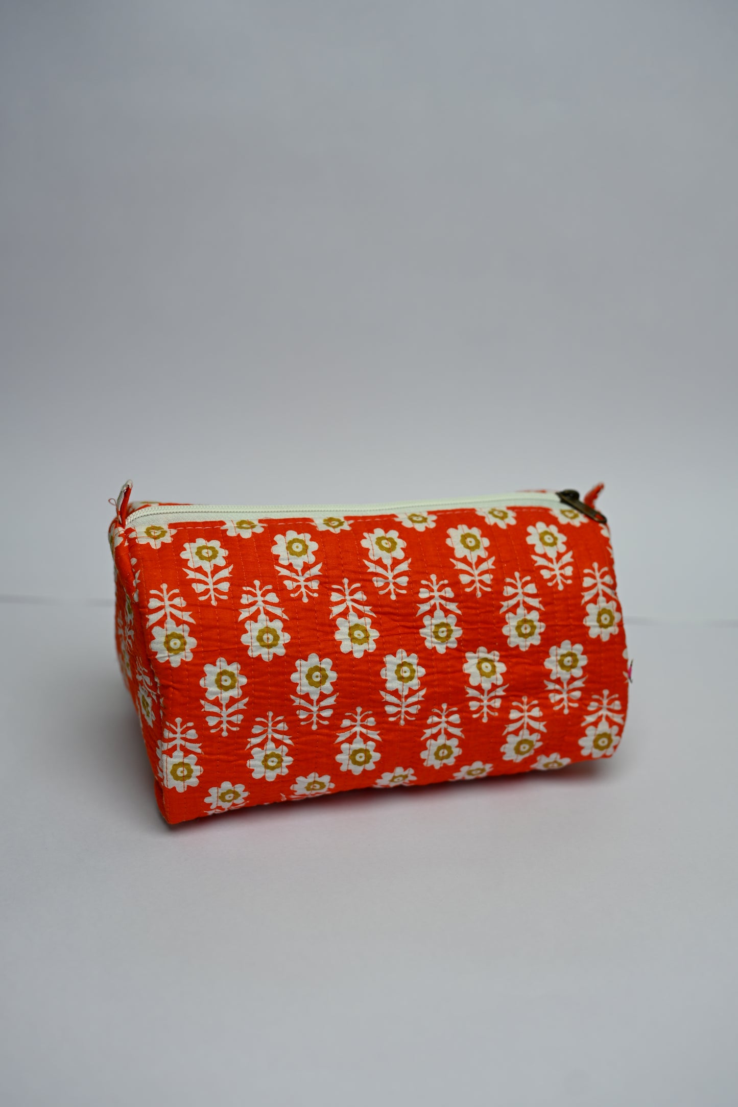 quilted multipurpose pouch (set of 3)
