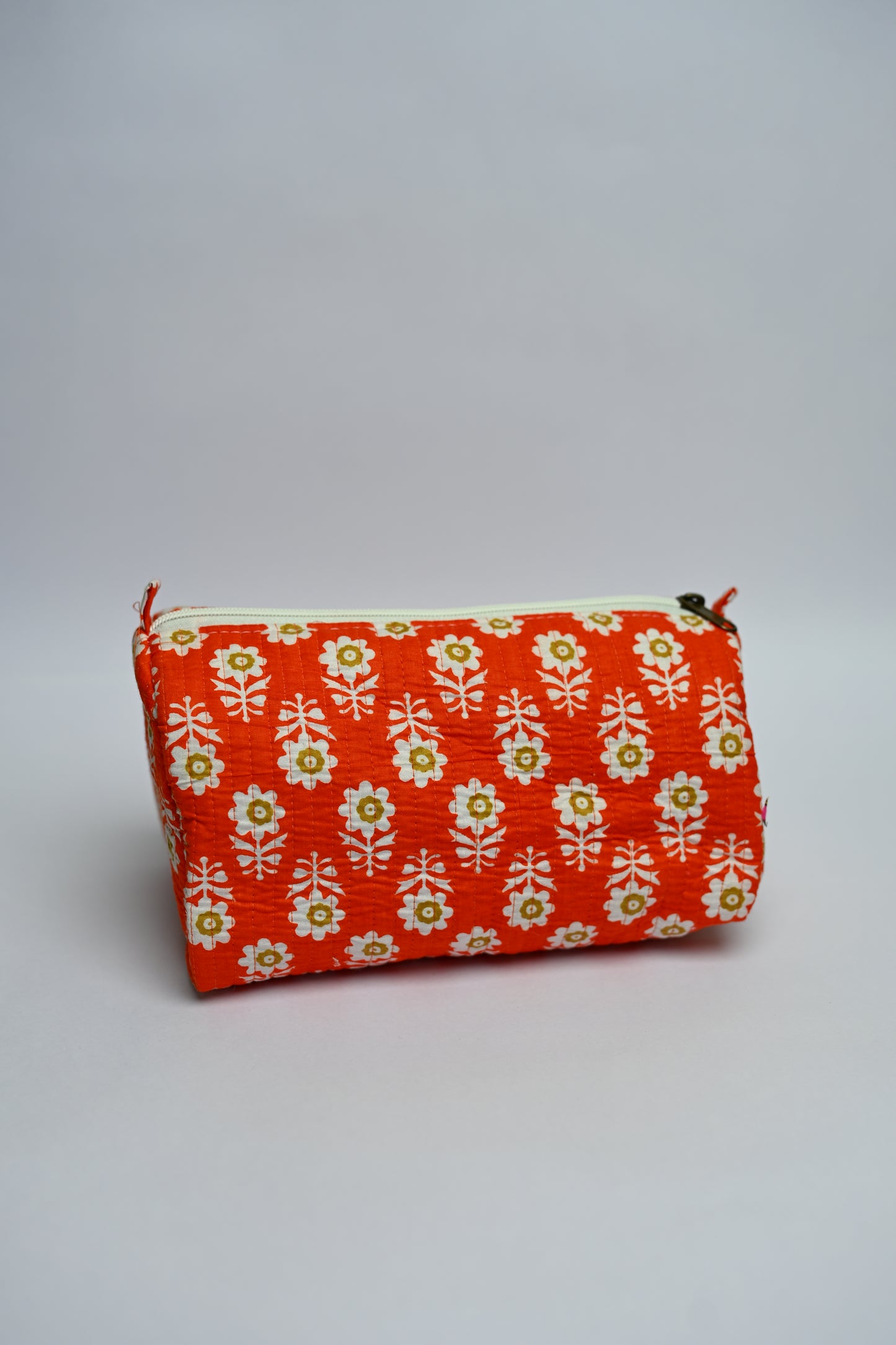 quilted multipurpose pouch (set of 3)