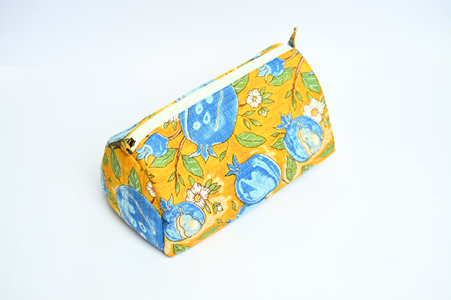 quilted multipurpose pouch (set of 3)