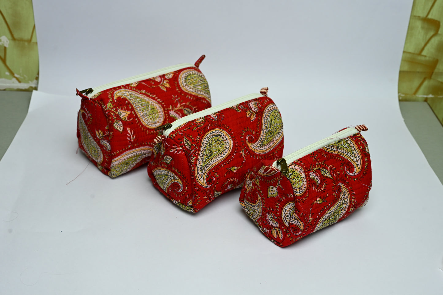 quilted multipurpose pouch (set of 3)