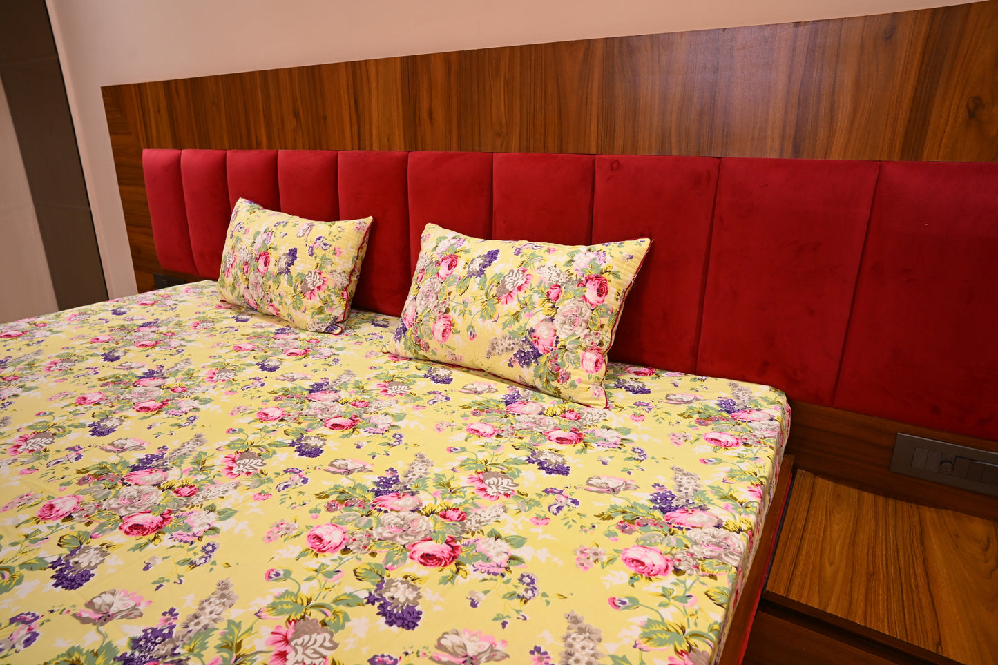 NATURE ART DOUBLE LARGE BEDSHEETS  BY BLUE BIRD