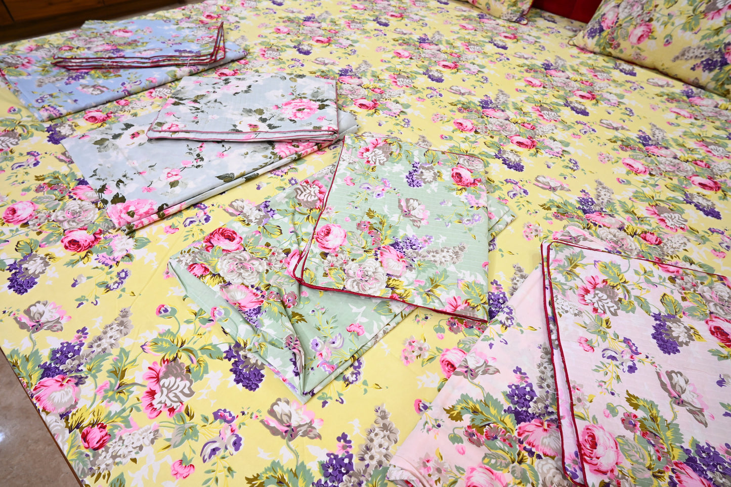 NATURE ART DOUBLE LARGE BEDSHEETS  BY BLUE BIRD
