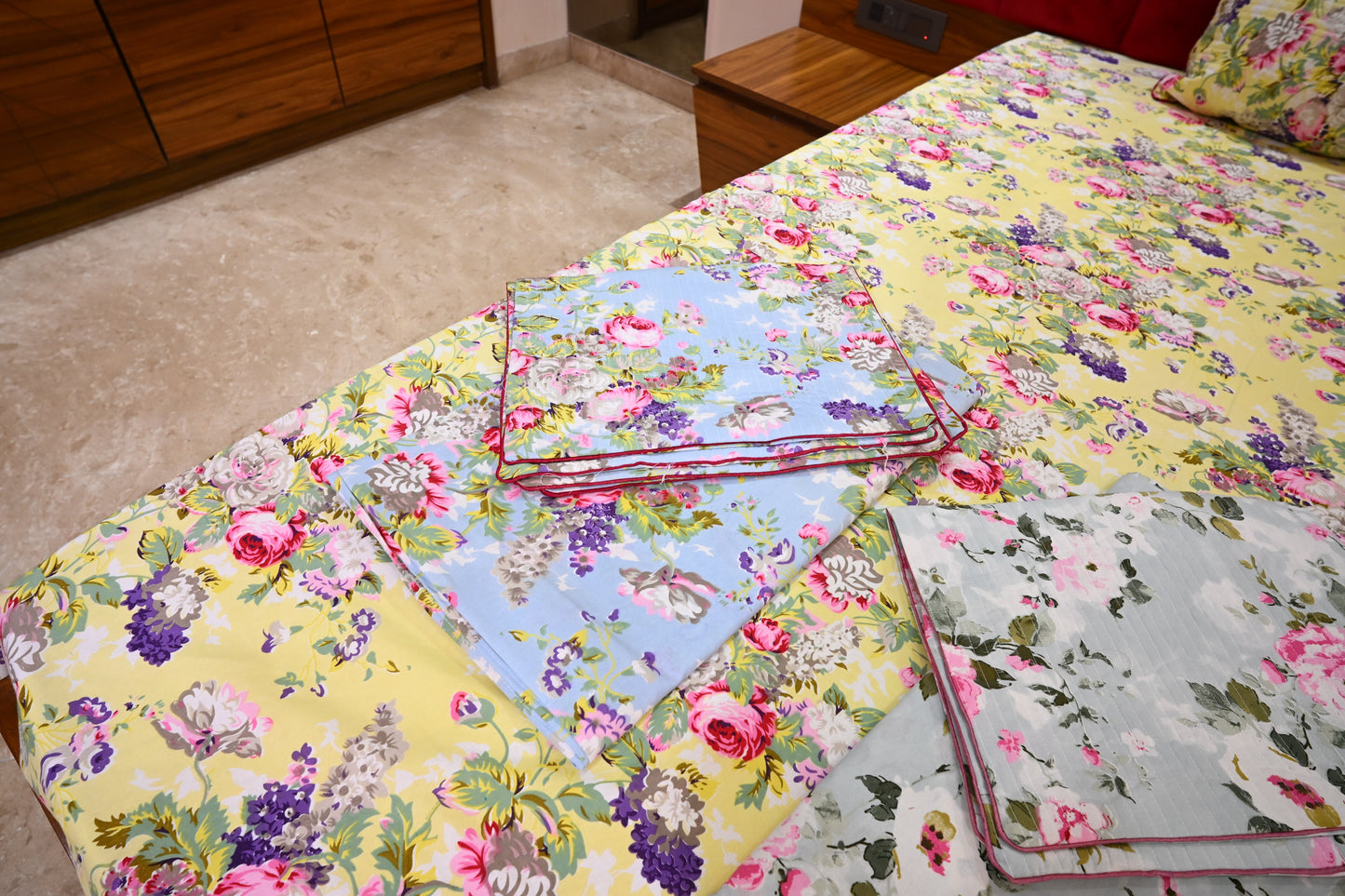 NATURE ART DOUBLE LARGE BEDSHEETS  BY BLUE BIRD