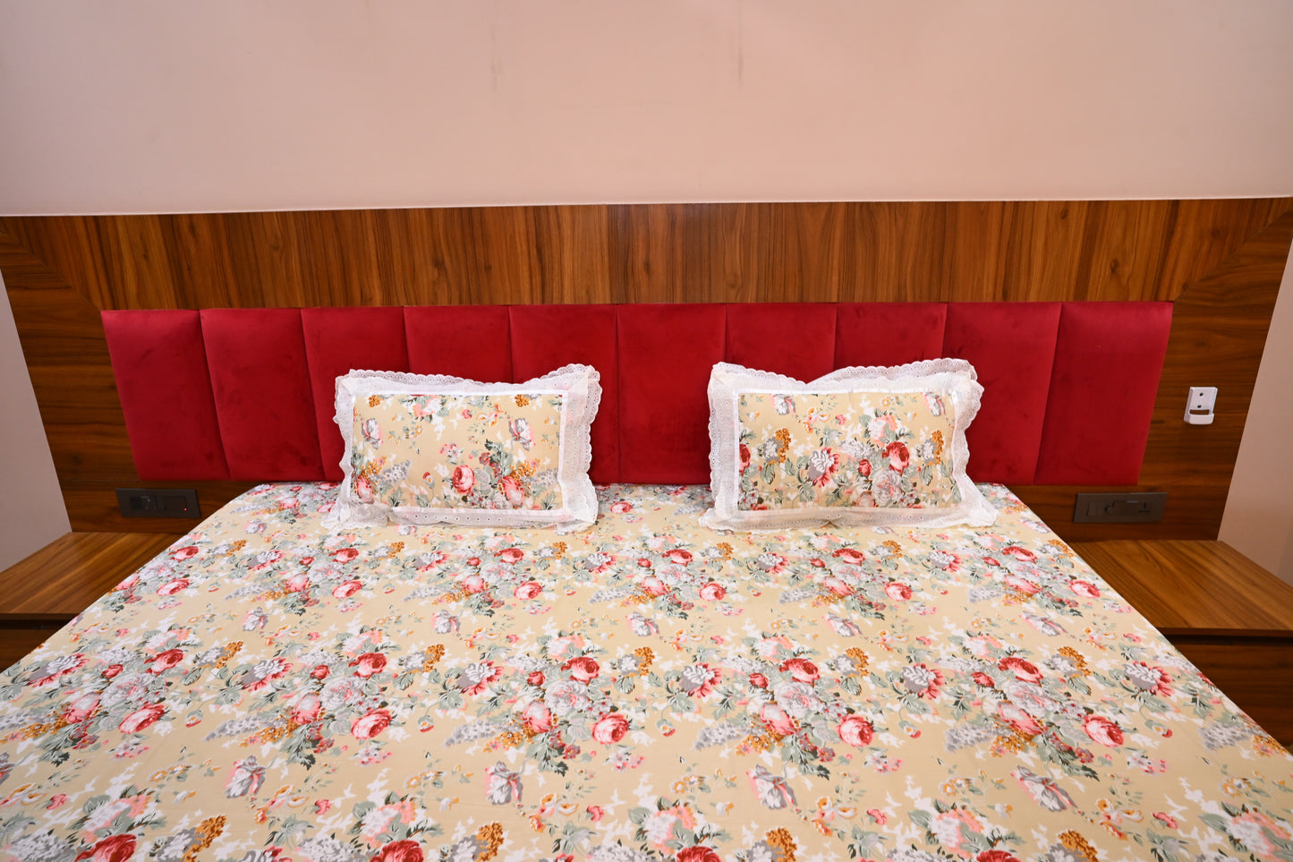 NATURE ART DOUBLE LARGE BEDSHEETS  BY BLUE BIRD