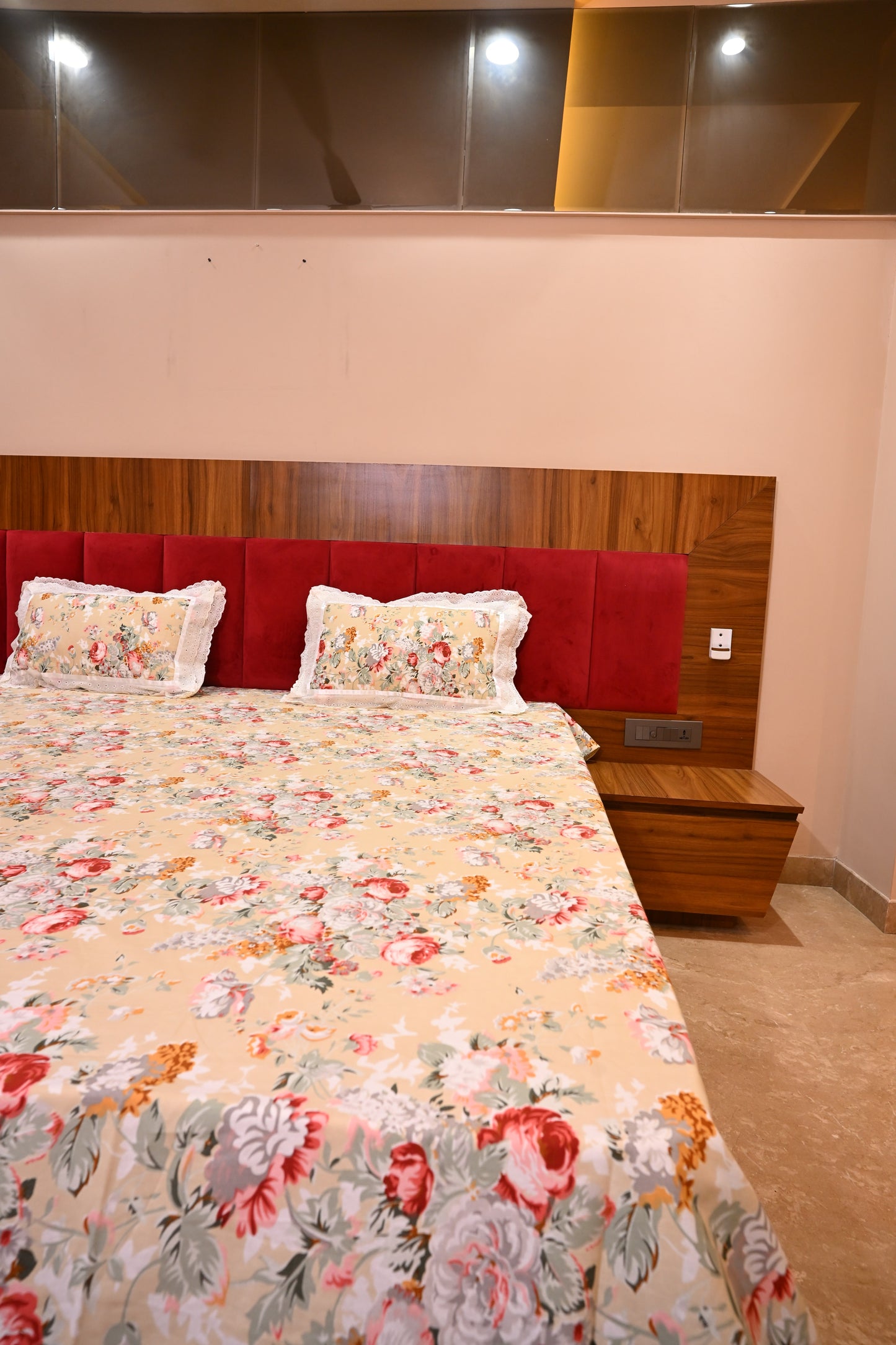 NATURE ART DOUBLE LARGE BEDSHEETS  BY BLUE BIRD