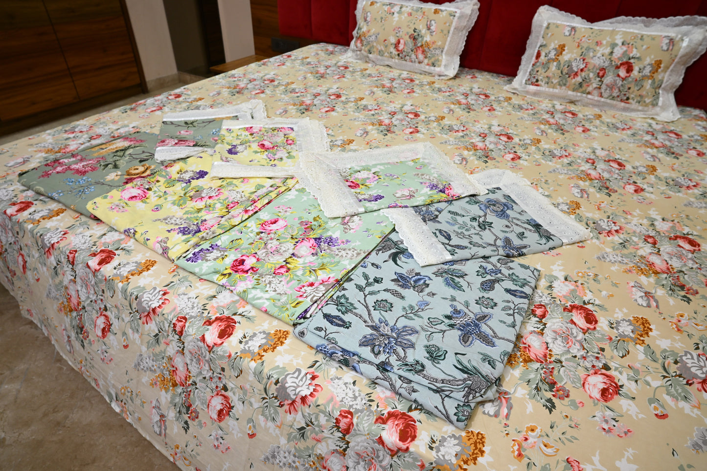 NATURE ART DOUBLE LARGE BEDSHEETS  BY BLUE BIRD