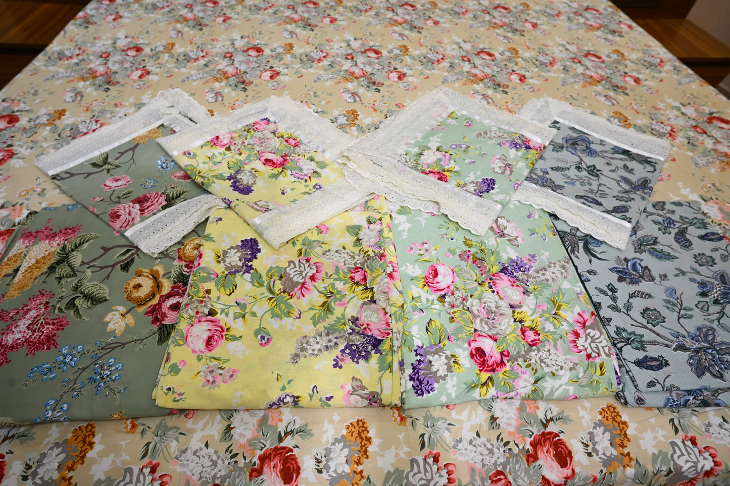 NATURE ART DOUBLE LARGE BEDSHEETS  BY BLUE BIRD
