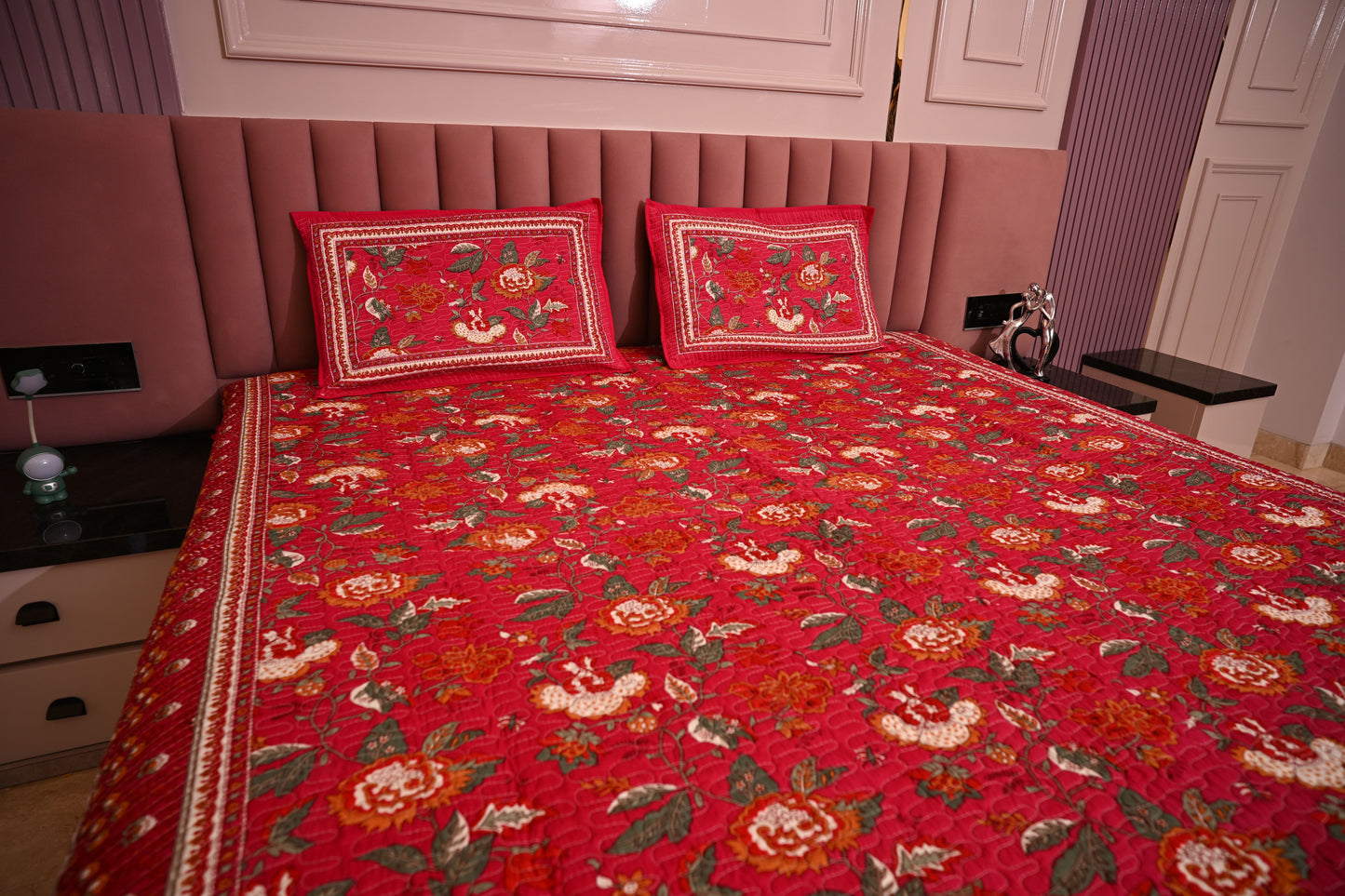 BLOCK BIRD HANDLOOK DOUBLE LARGE QUILTED BEDCOVERS (Reverseable)