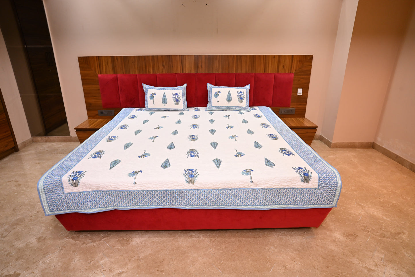 NATURE ART DOUBLE LARGE BEDSHEETS  BY BLUE BIRD