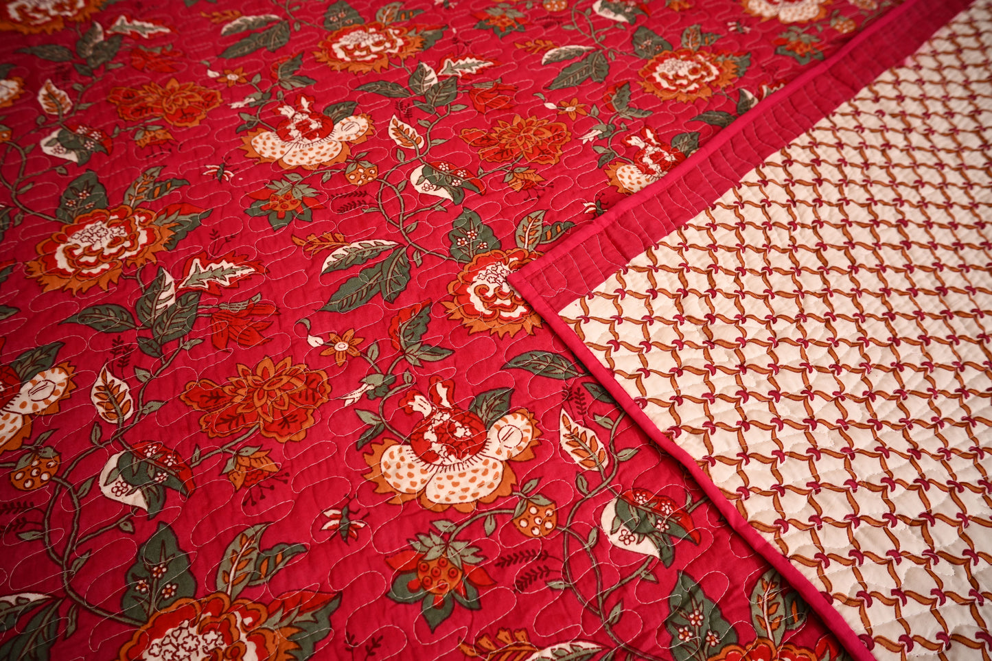 BLOCK BIRD HANDLOOK DOUBLE LARGE QUILTED BEDCOVERS (Reverseable)