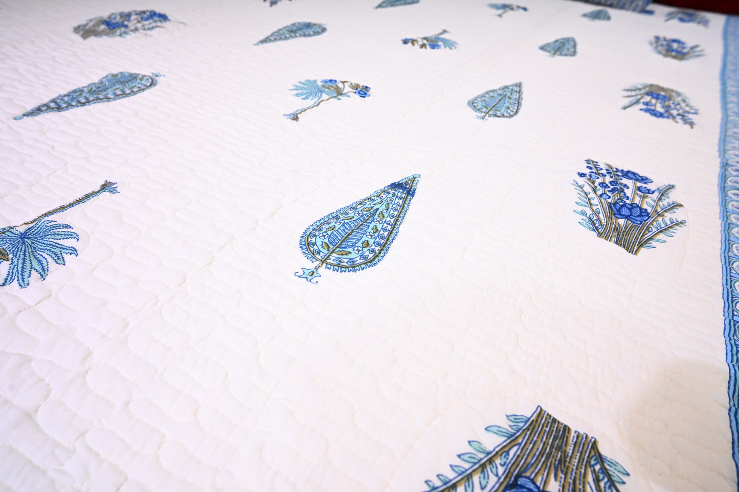 NATURE ART DOUBLE LARGE BEDSHEETS  BY BLUE BIRD