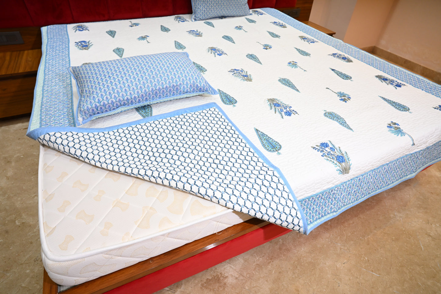 NATURE ART DOUBLE LARGE BEDSHEETS  BY BLUE BIRD