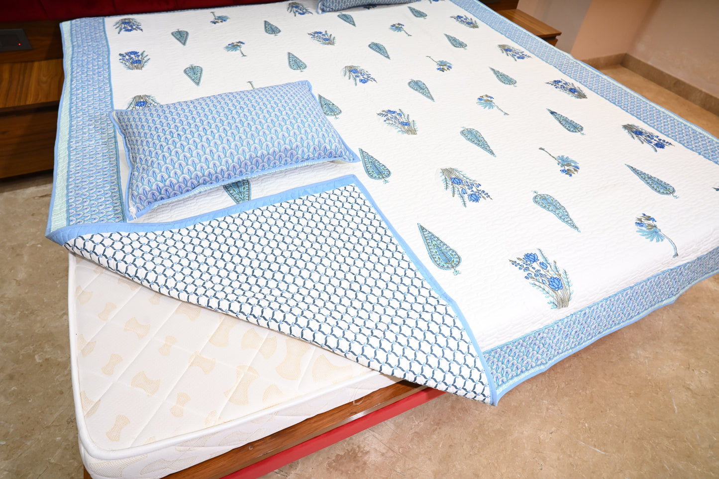 NATURE ART DOUBLE LARGE BEDSHEETS  BY BLUE BIRD