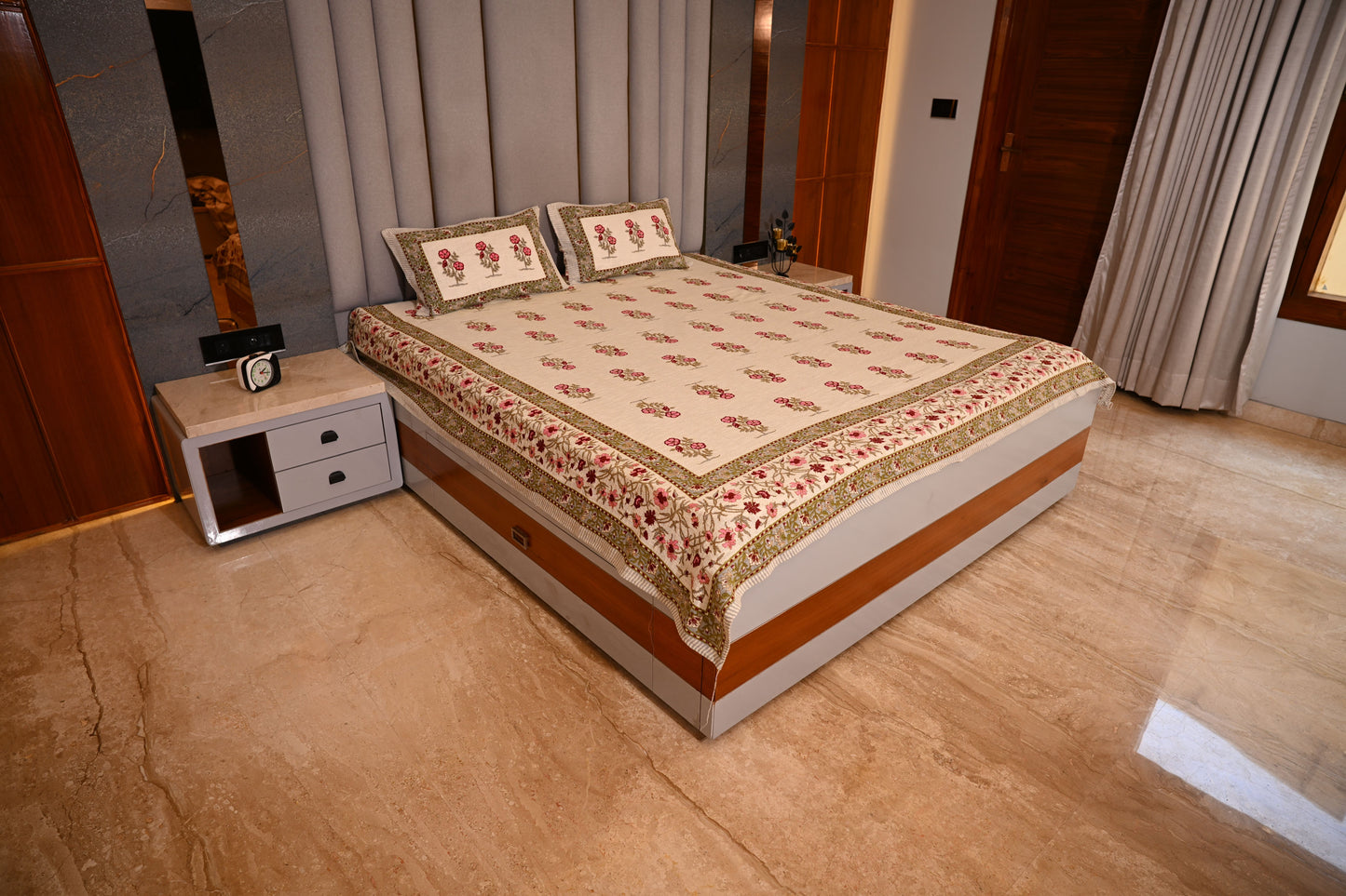 BLOCK BIRD HANDLOOK DOUBLE LARGE TNT JUTE BEDCOVER