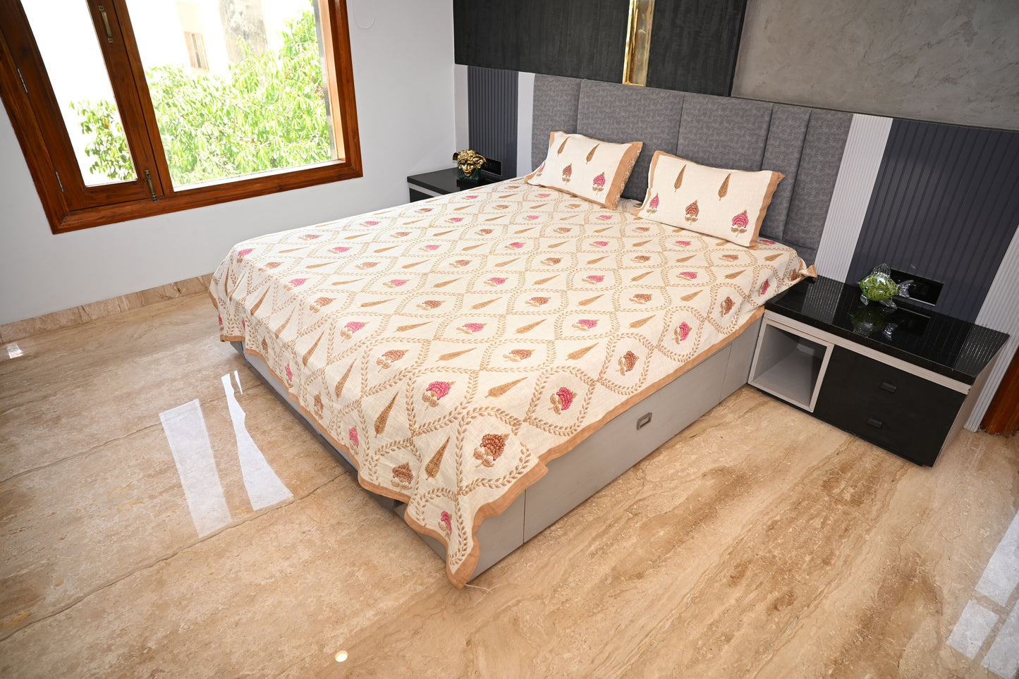BLOCK BIRD HANDLOOK DOUBLE LARGE TNT JUTE BEDCOVER