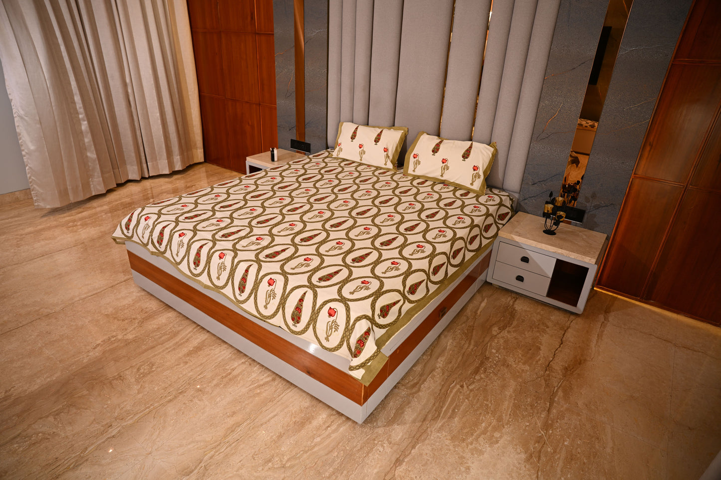 BLOCK BIRD HANDLOOK DOUBLE LARGE BEDSHEETS
