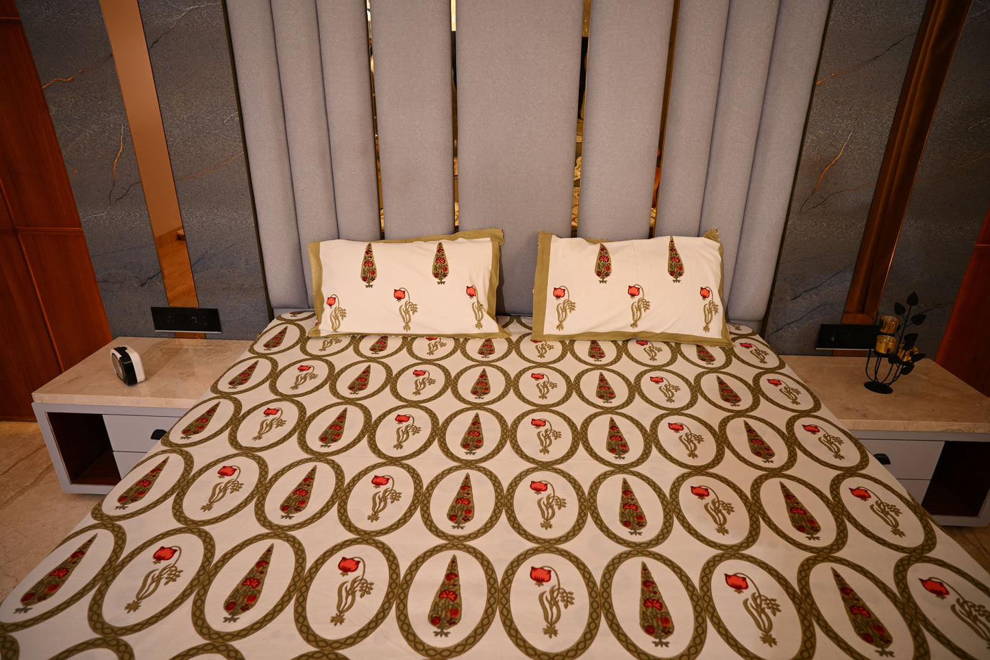 BLOCK BIRD HANDLOOK DOUBLE LARGE BEDSHEETS