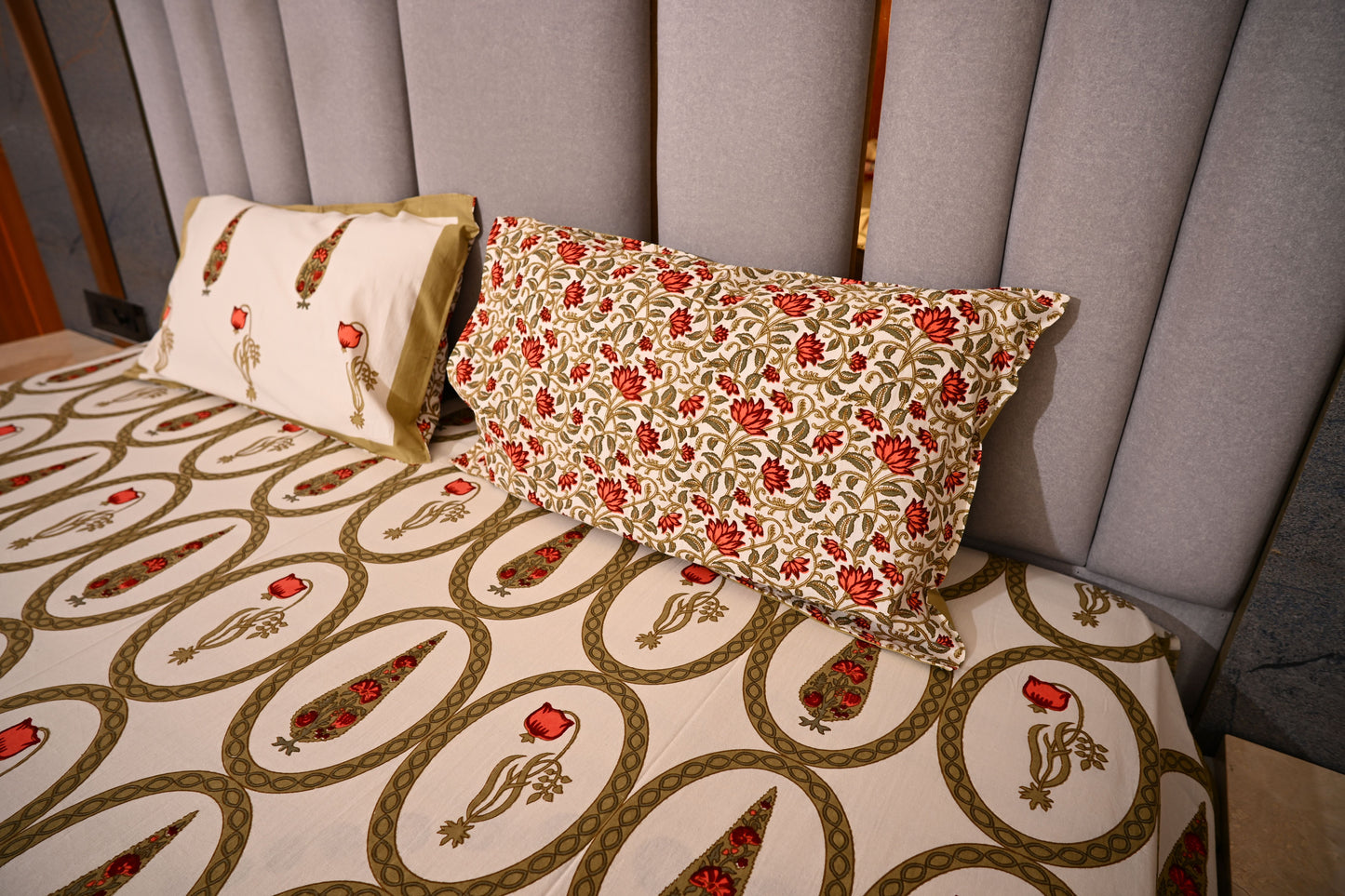 BLOCK BIRD HANDLOOK DOUBLE LARGE BEDSHEETS
