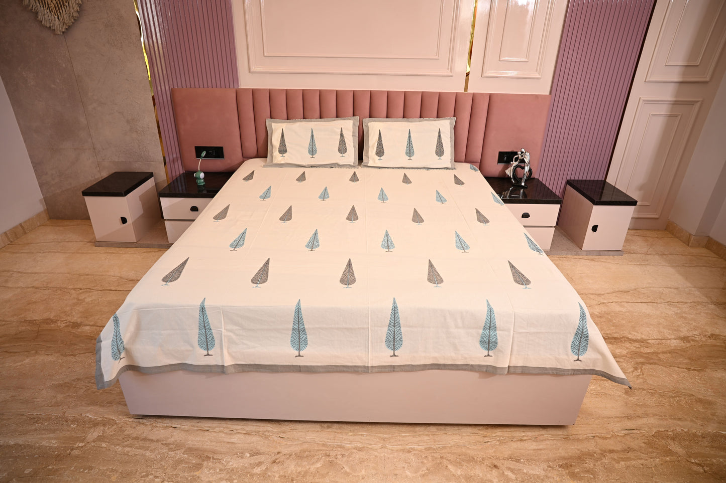 BLOCK BIRD HANDLOOK DOUBLE LARGE BEDSHEETS