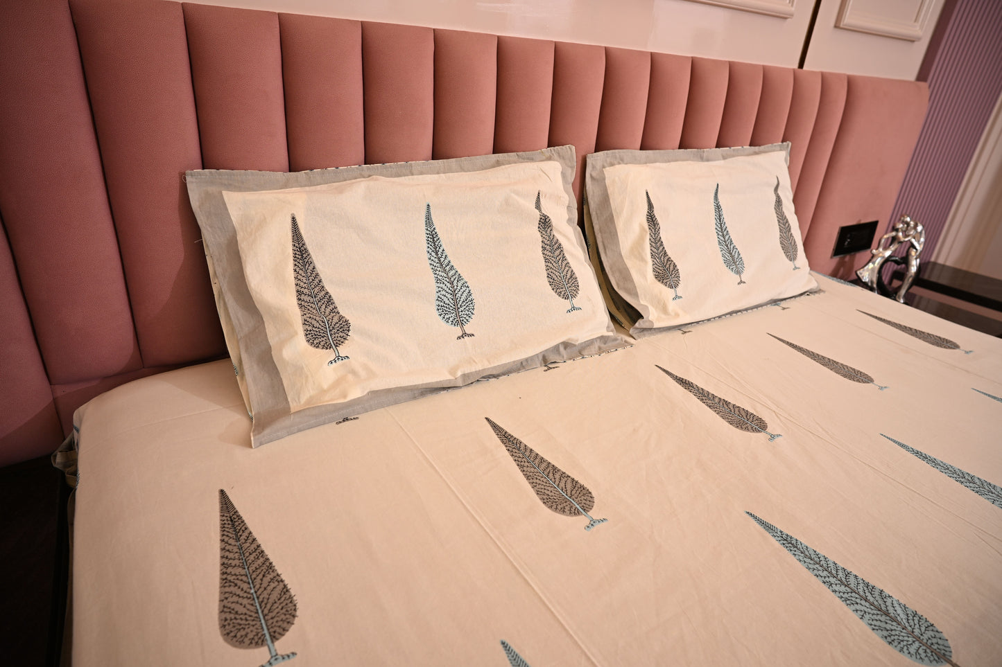 BLOCK BIRD HANDLOOK DOUBLE LARGE BEDSHEETS