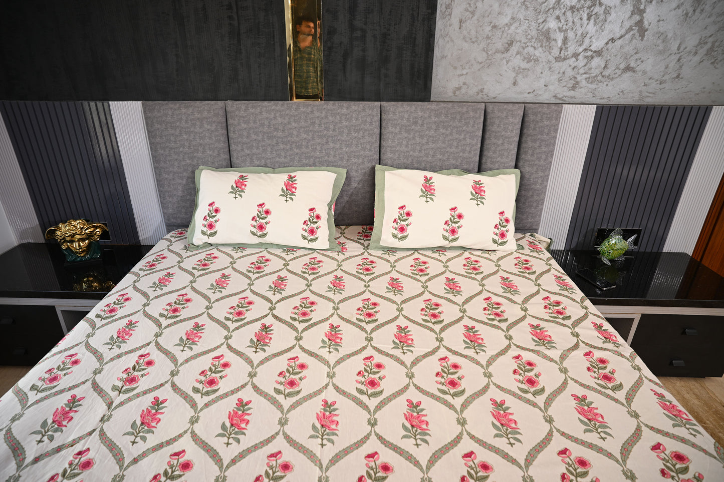 BLOCK BIRD HANDLOOK DOUBLE LARGE BEDSHEETS