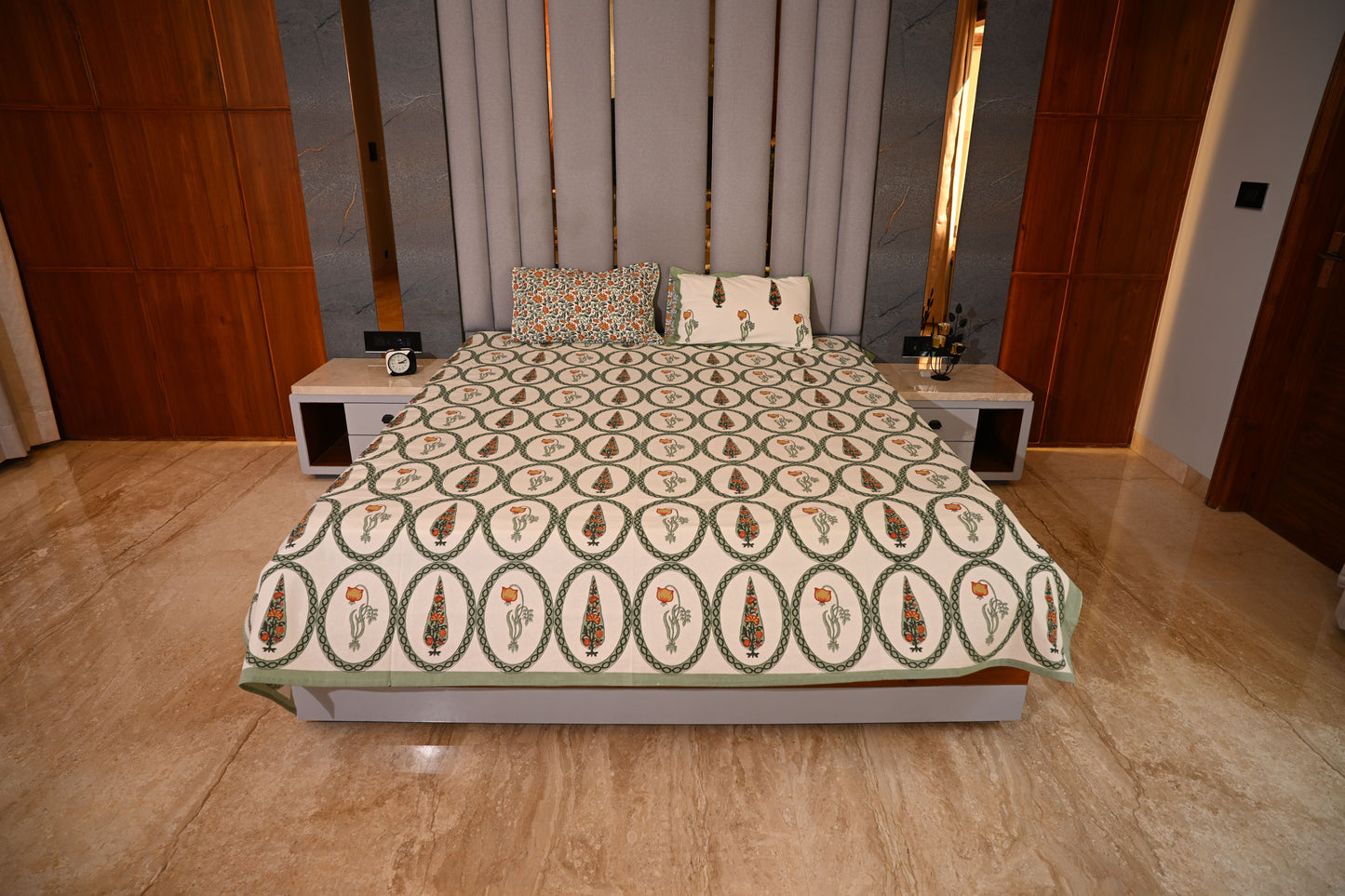 BLOCK BIRD HANDLOOK DOUBLE LARGE BEDSHEETS