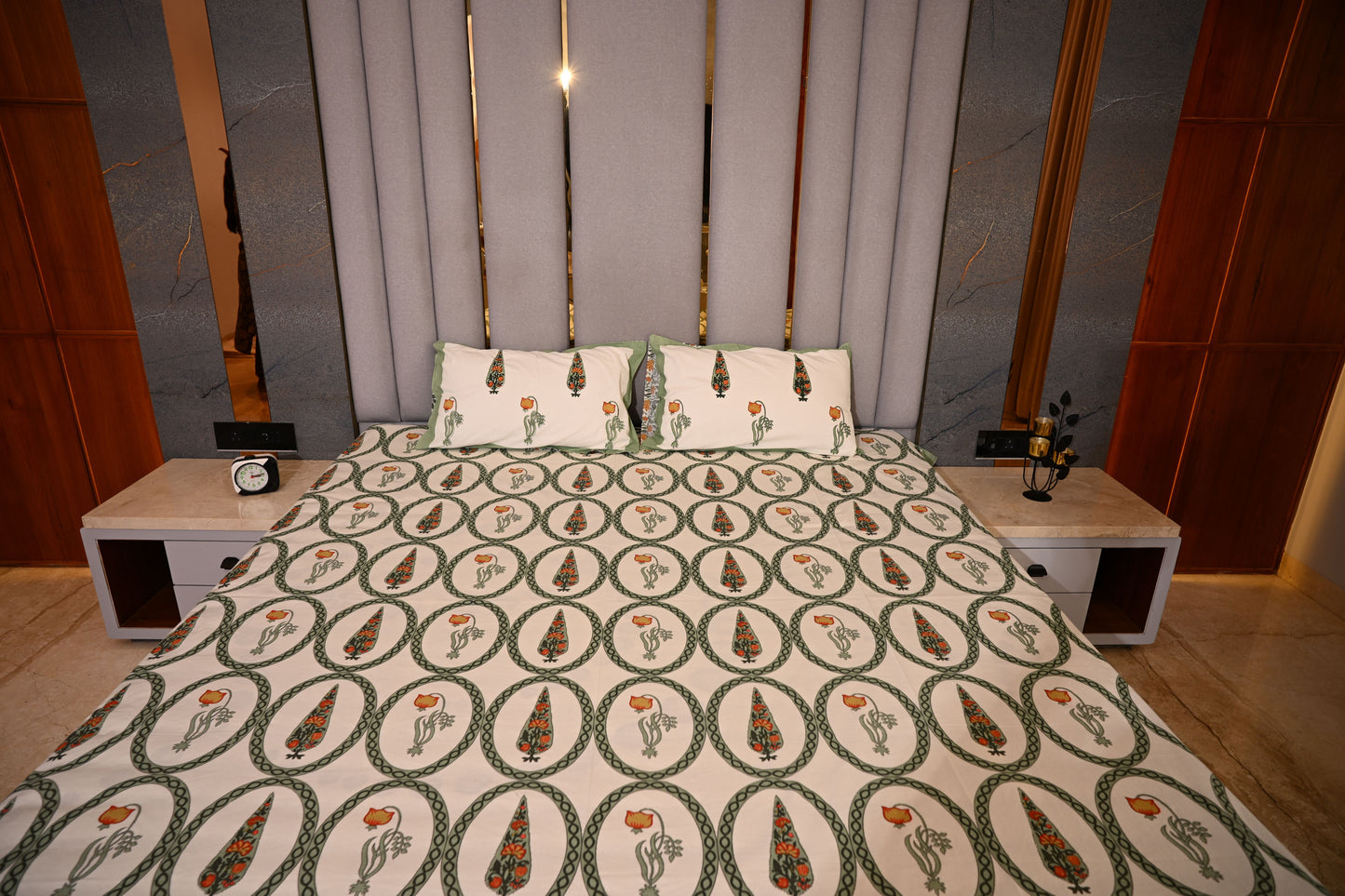 BLOCK BIRD HANDLOOK DOUBLE LARGE BEDSHEETS