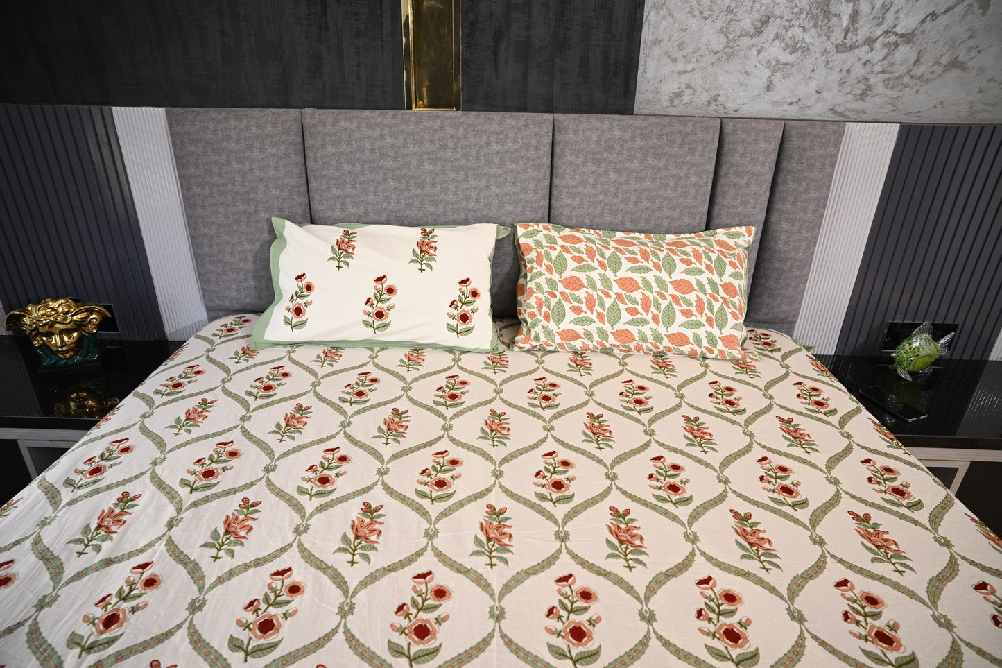 BLOCK BIRD HANDLOOK DOUBLE LARGE BEDSHEETS