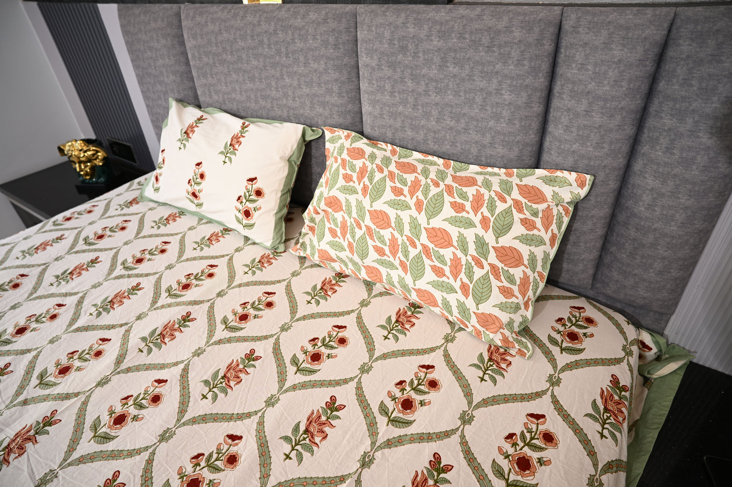 BLOCK BIRD HANDLOOK DOUBLE LARGE BEDSHEETS