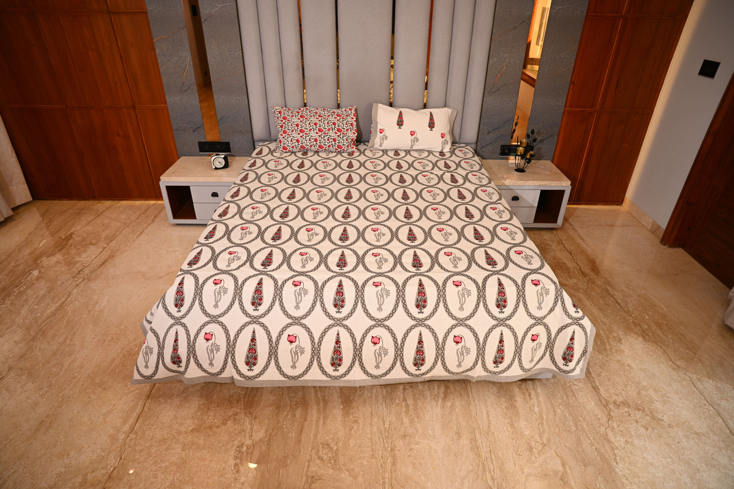 BLOCK BIRD HANDLOOK DOUBLE LARGE BEDSHEETS