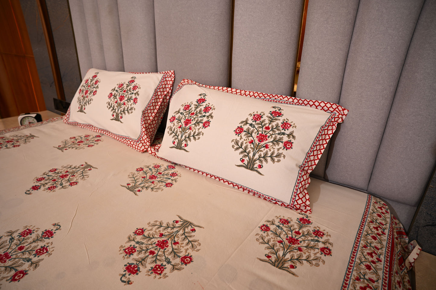 BLOCK BIRD HANDLOOK DOUBLE LARGE BEDSHEETS