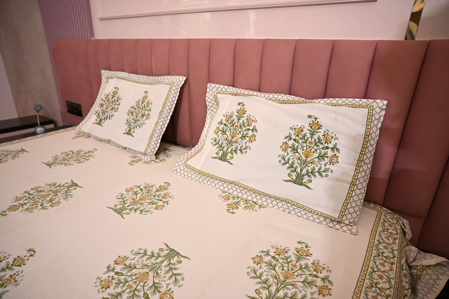 BLOCK BIRD HANDLOOK DOUBLE LARGE BEDSHEETS