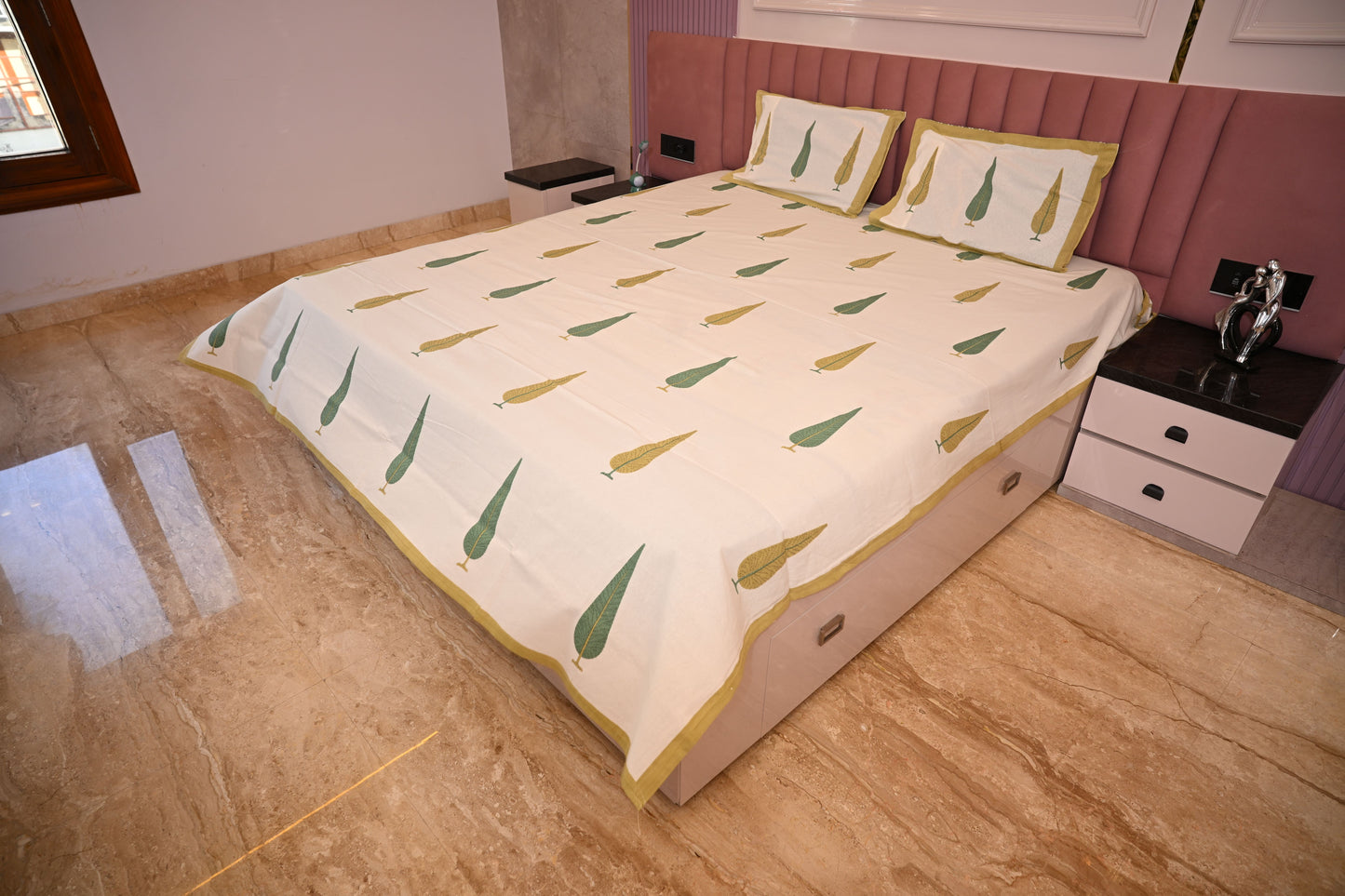 BLOCK BIRD HANDLOOK DOUBLE LARGE BEDSHEETS
