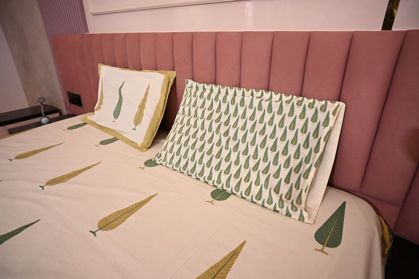 BLOCK BIRD HANDLOOK DOUBLE LARGE BEDSHEETS
