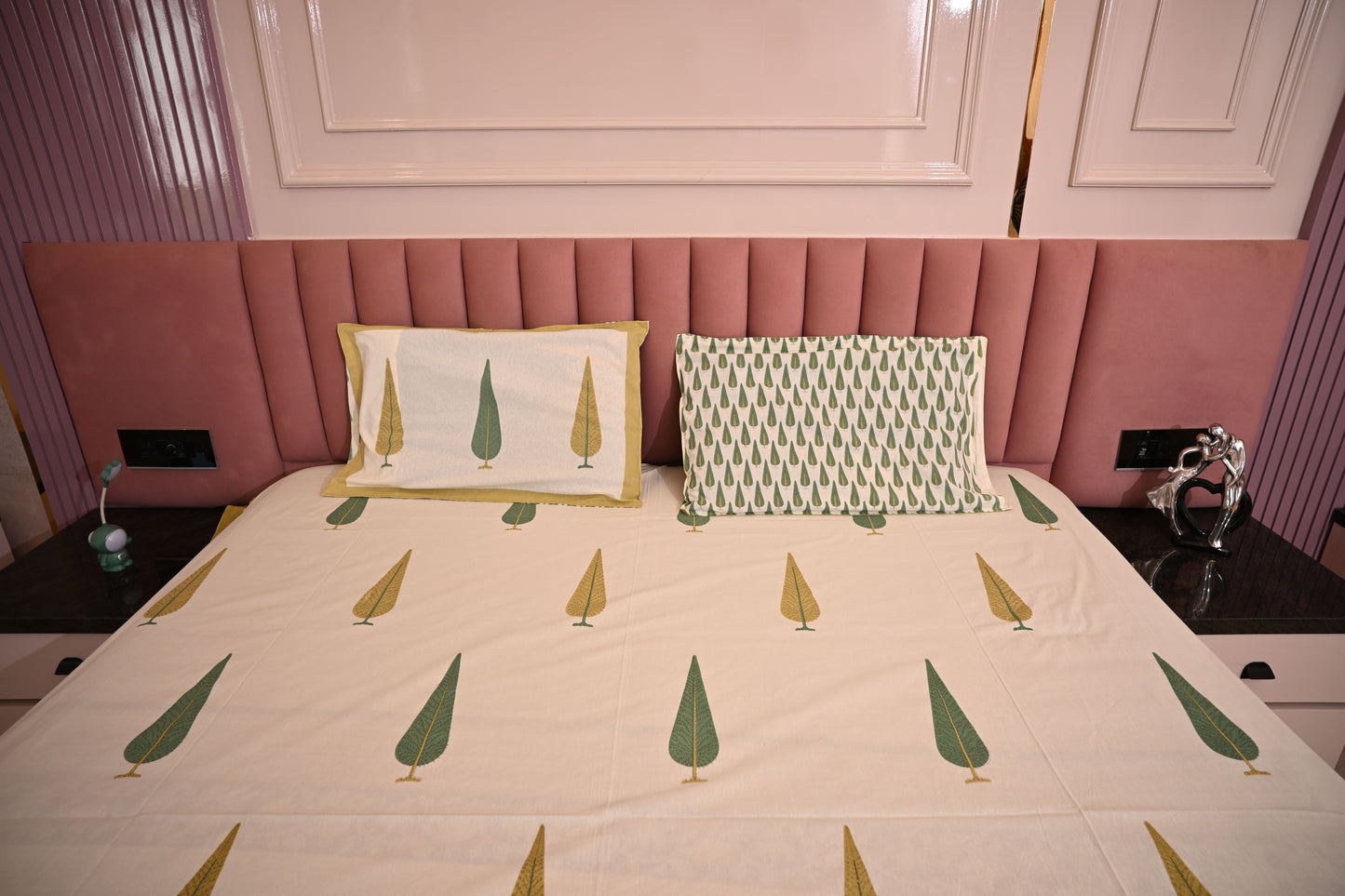 BLOCK BIRD HANDLOOK DOUBLE LARGE BEDSHEETS