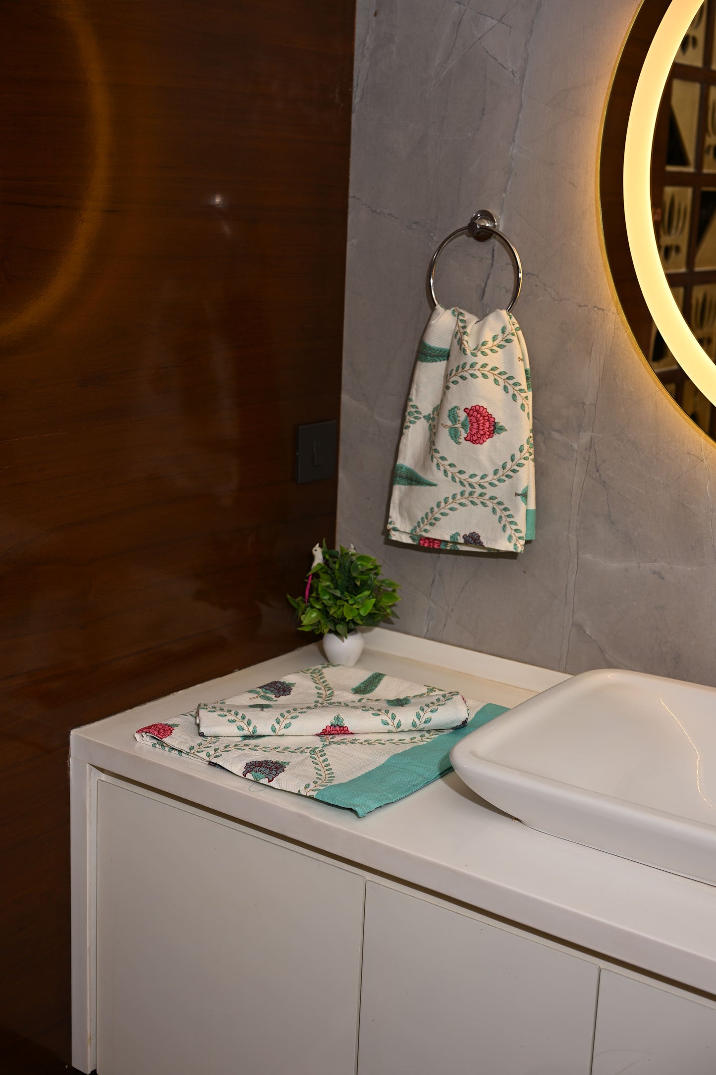 Handlook Towel Set (1+2)