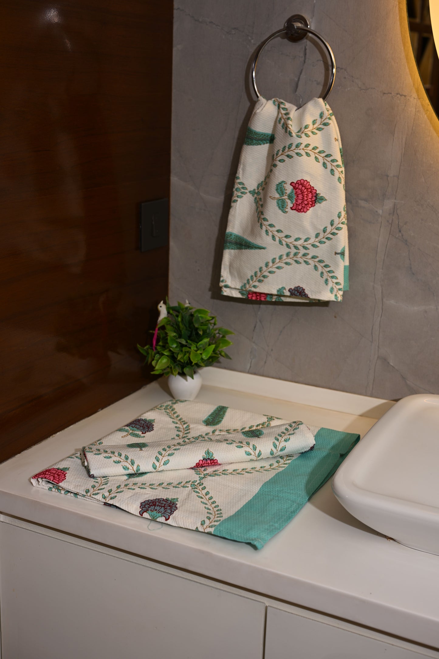Handlook Towel Set (1+2)
