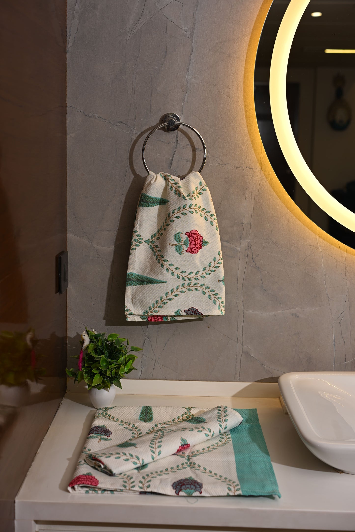 Handlook Towel Set (1+2)