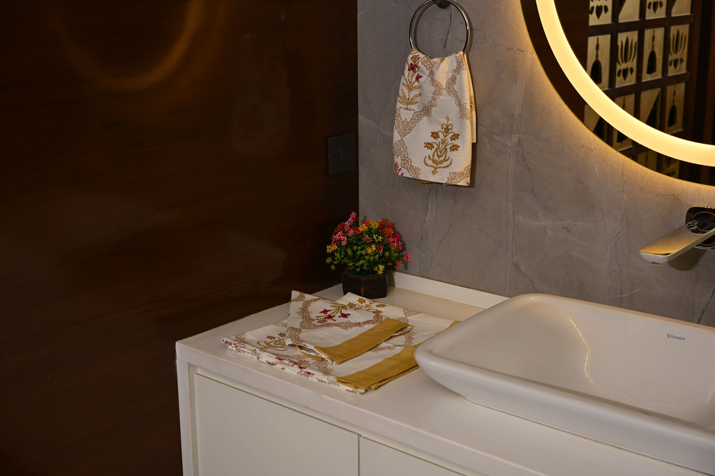 Handlook Towel Set (1+2)