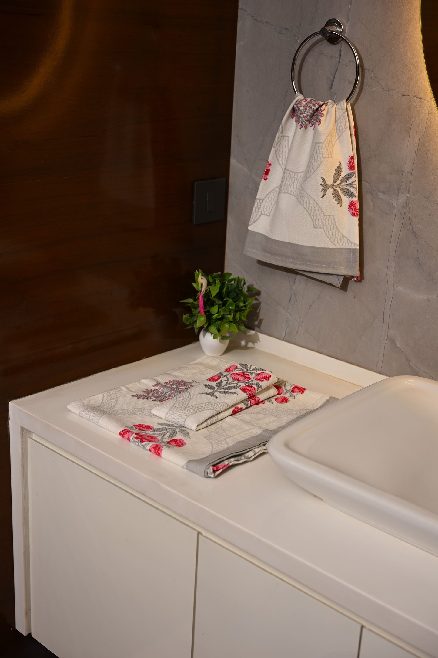 Handlook Towel Set (1+2)