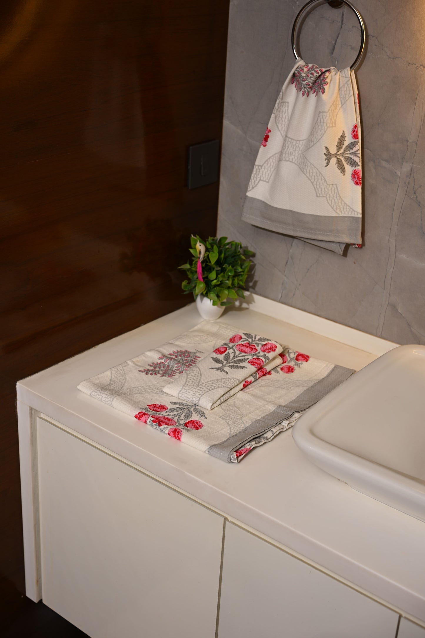 Handlook Towel Set (1+2)