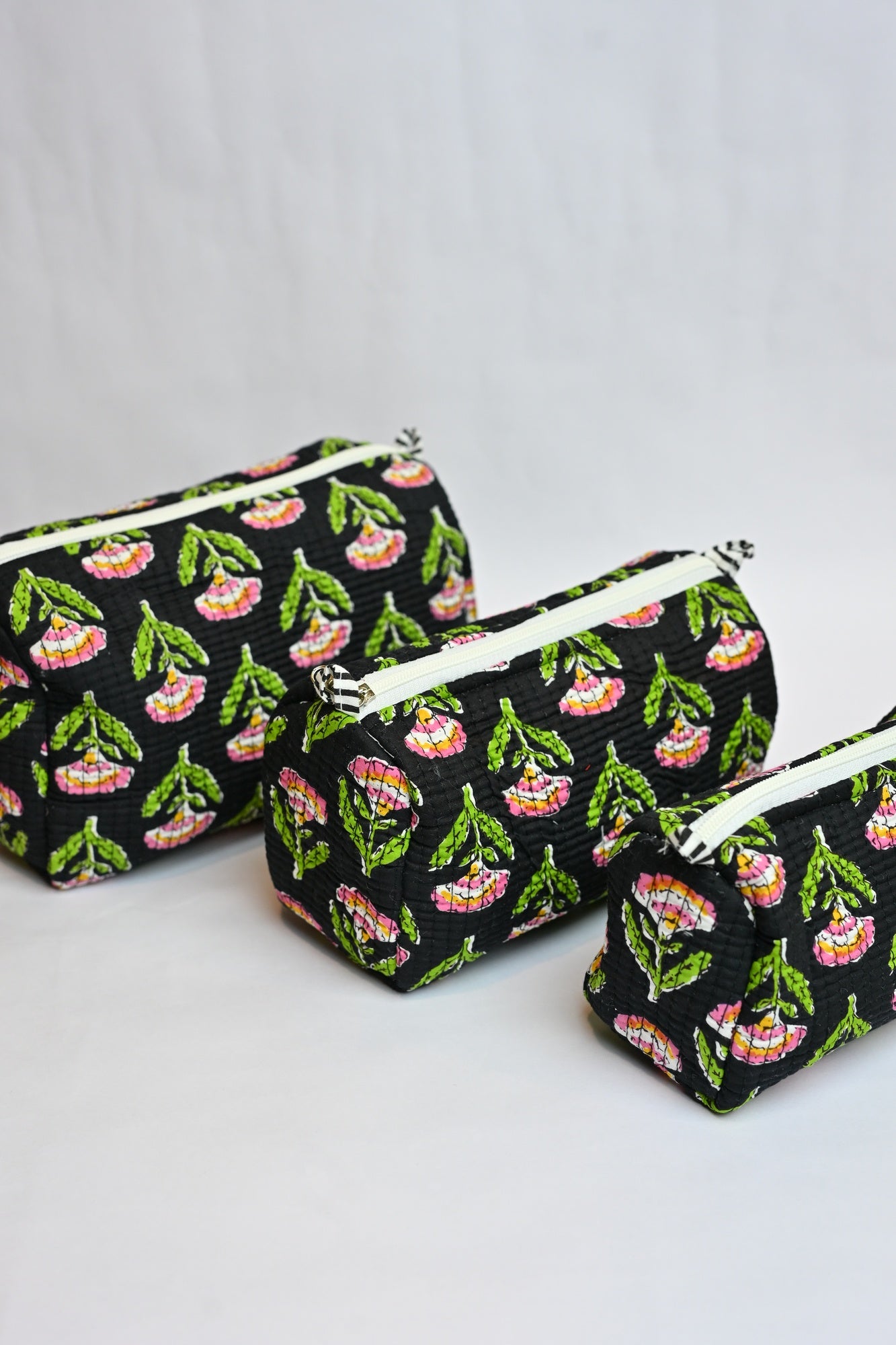 quilted multipurpose pouch (set of 3)