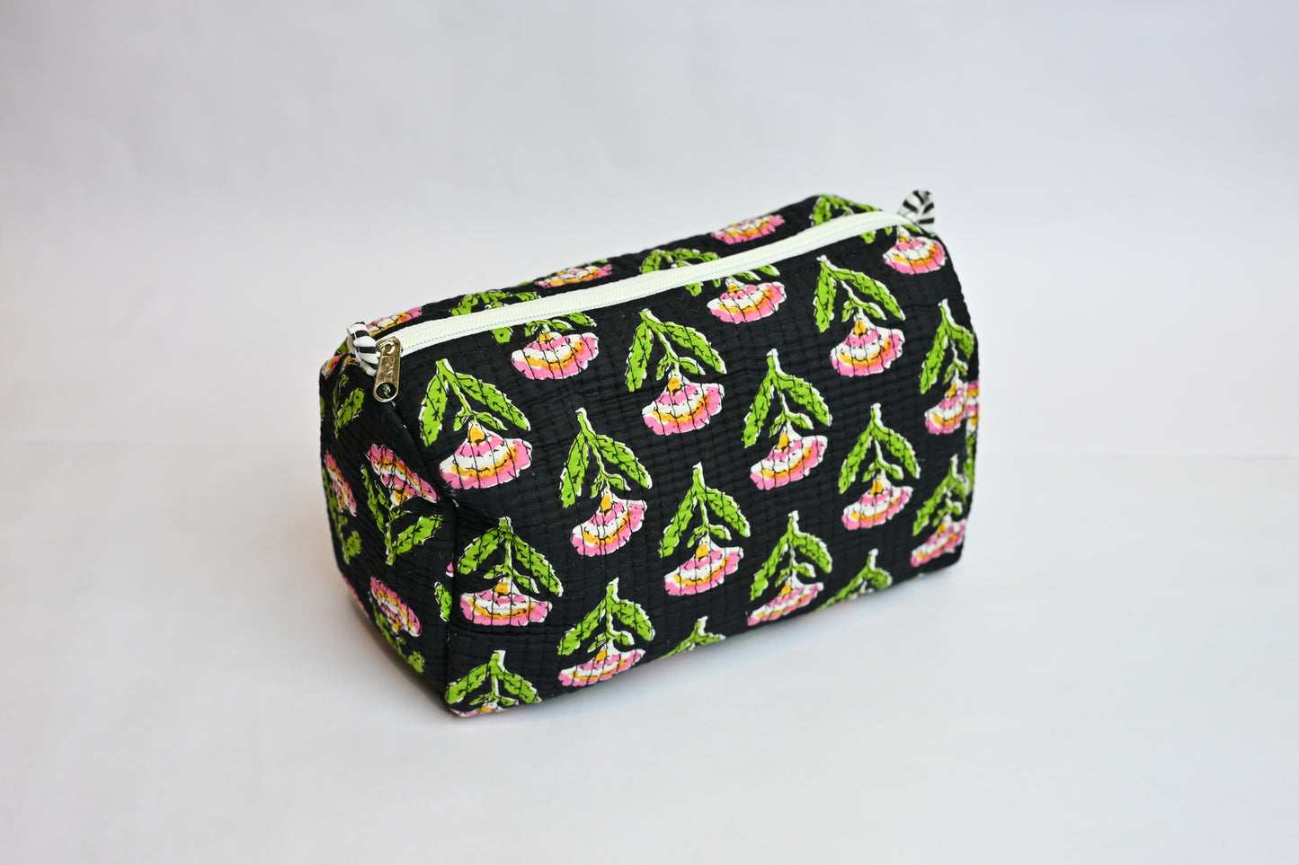 quilted multipurpose pouch (set of 3)
