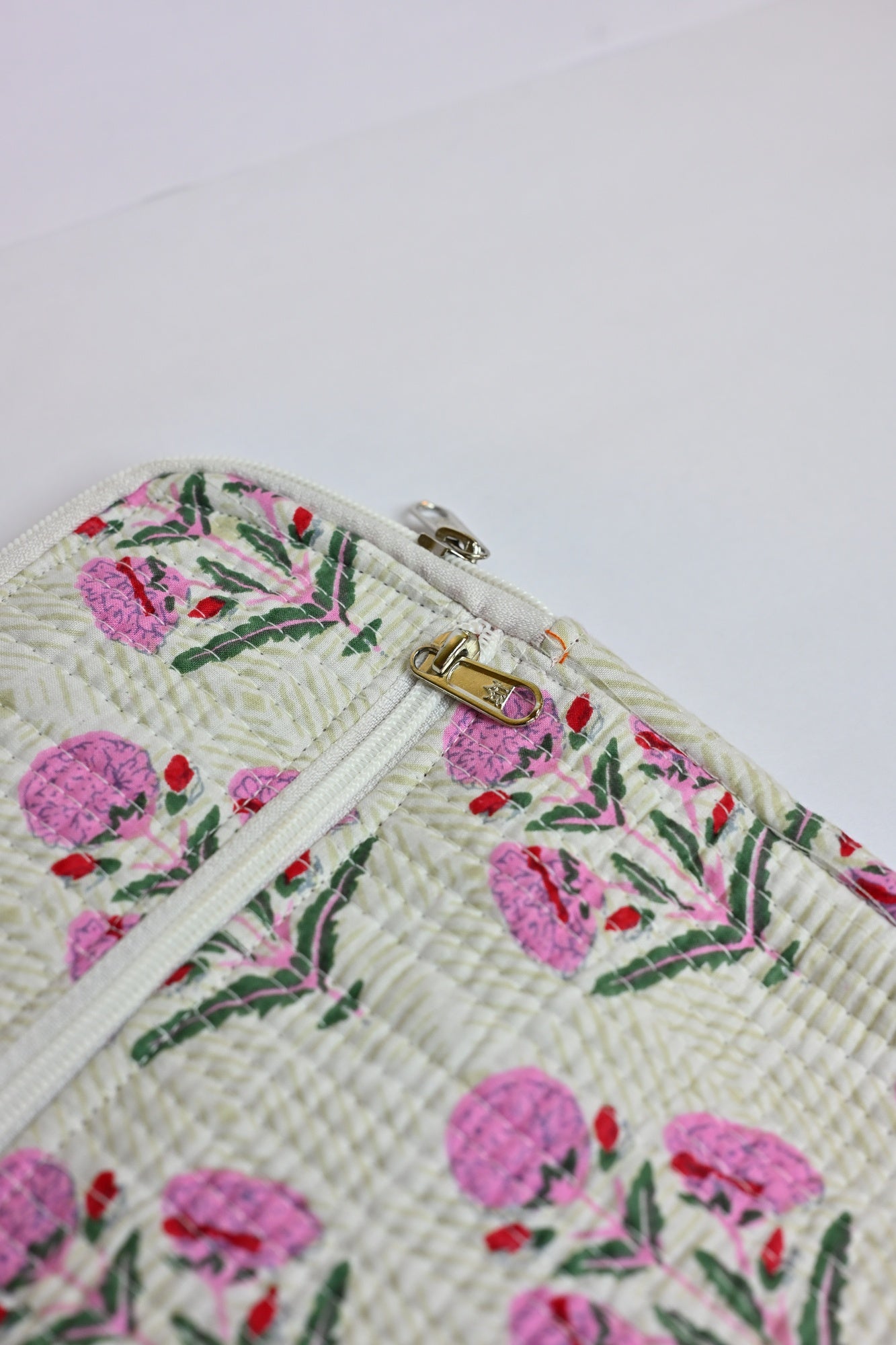 quilted laptop sleeve (13 inches)