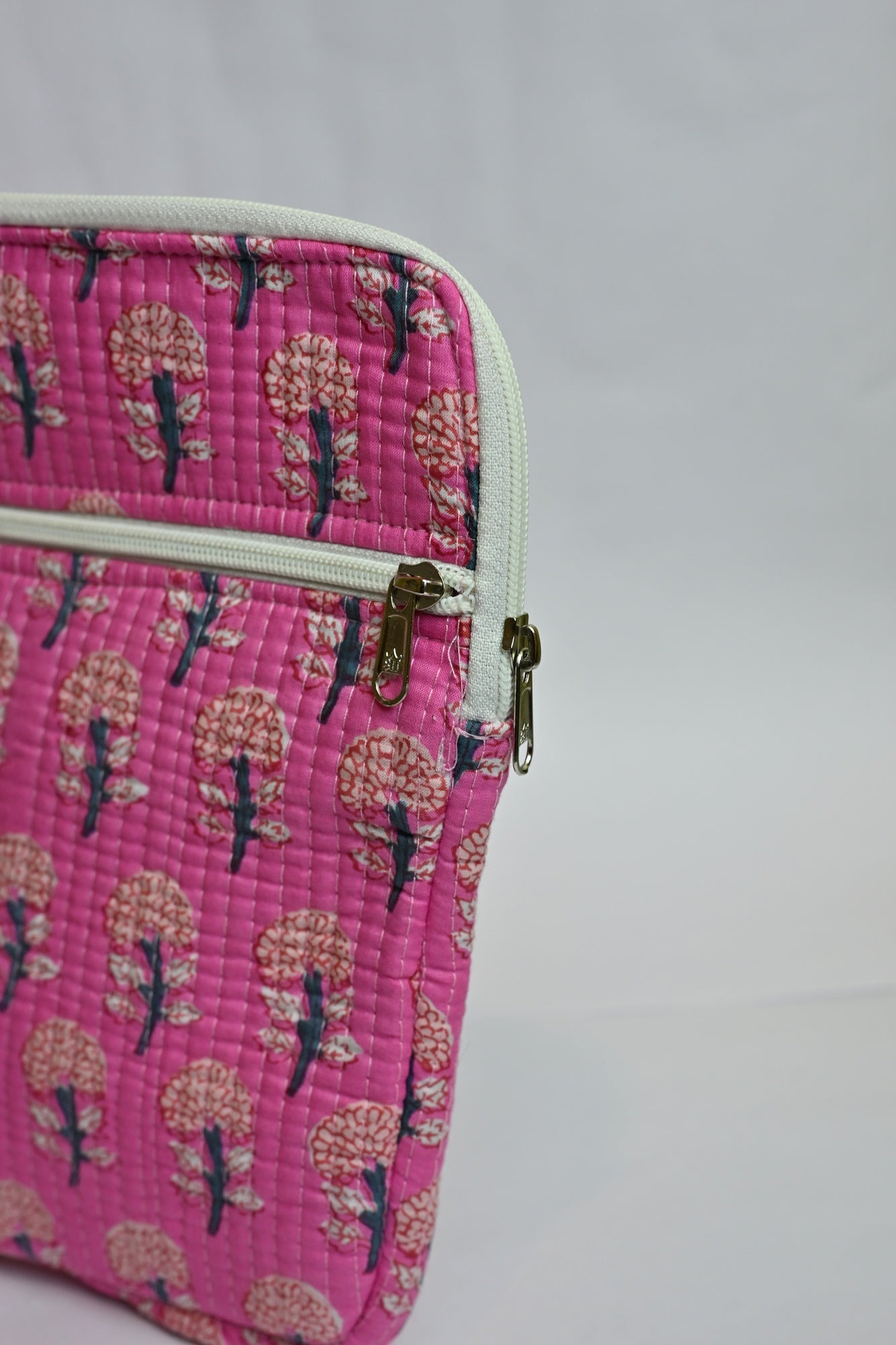 quilted laptop sleeve (13 inches)