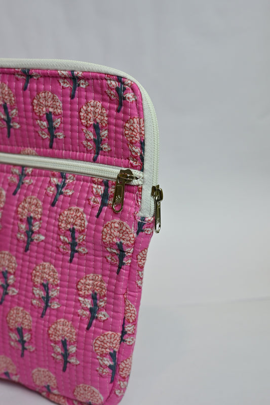 quilted laptop sleeve (13 inches)