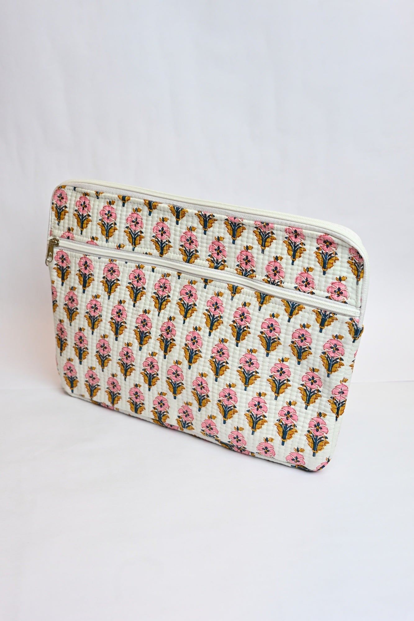 quilted laptop sleeve (13 inches)