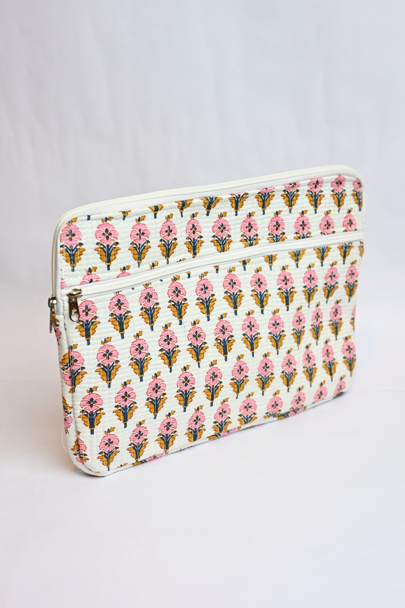 quilted laptop sleeve (13 inches)