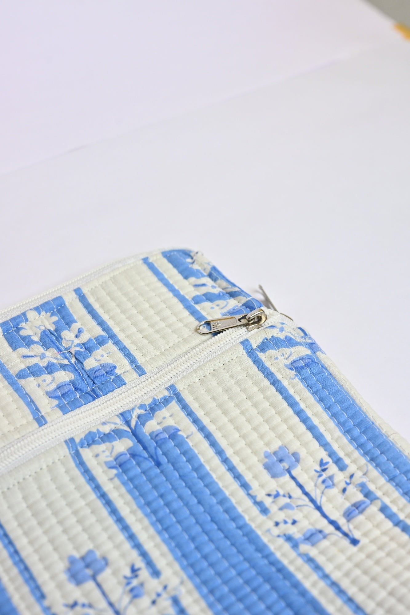 quilted laptop sleeve (13 inches)